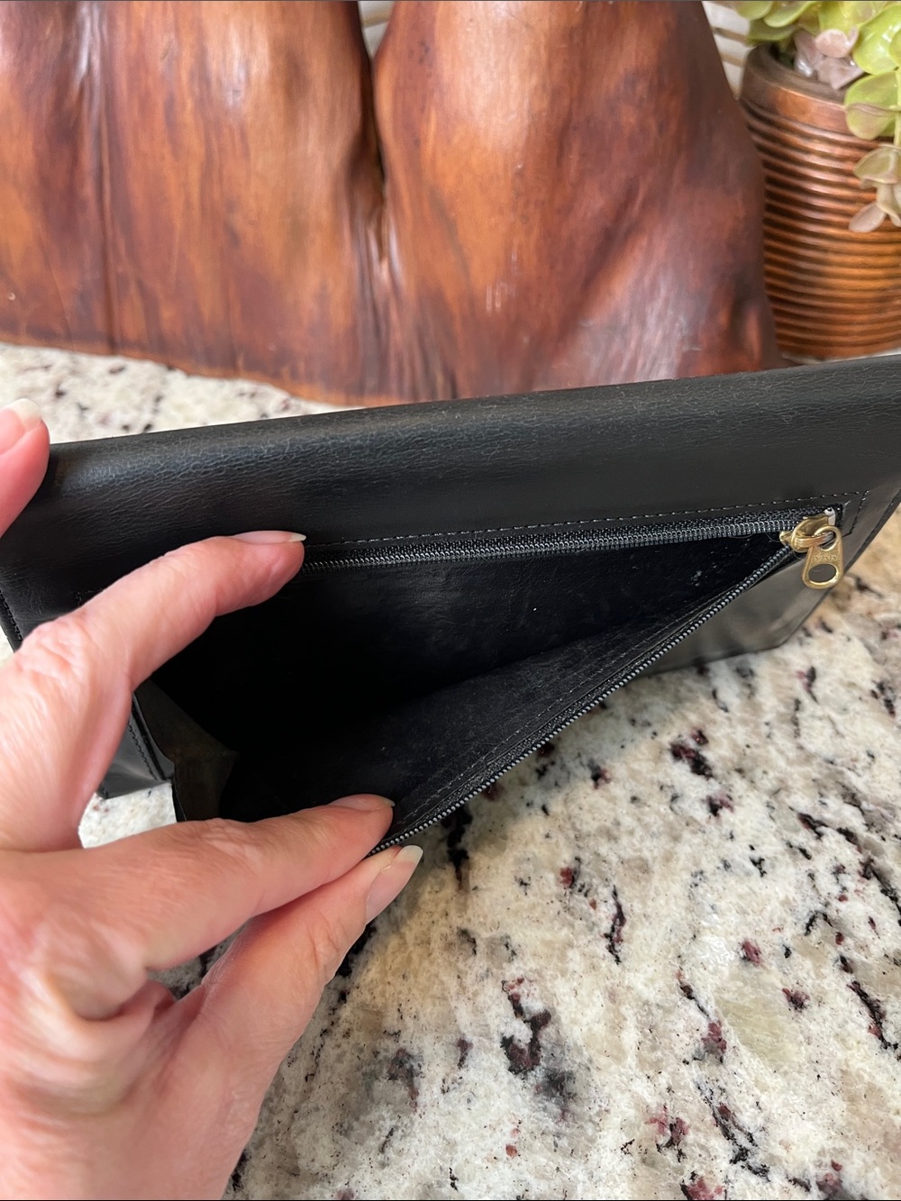 90’s Vintage Coach Black Leather Envelope Wallet - Picture 10 of 10